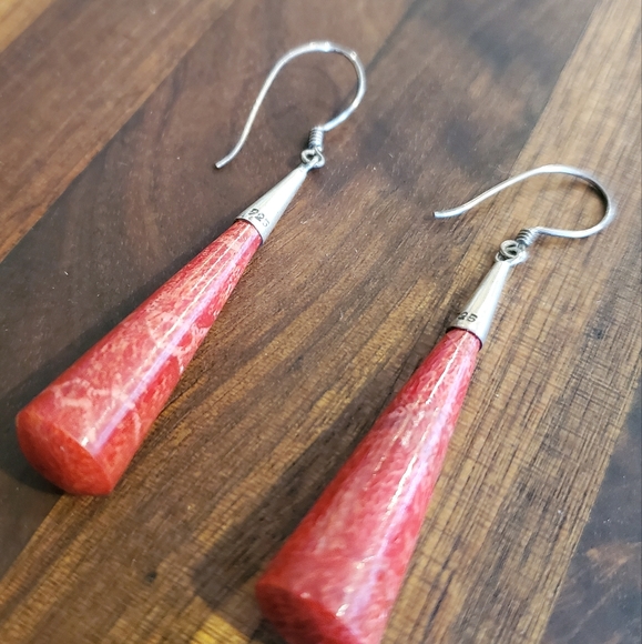 Red Rod earrings from Bali - Picture 4 of 5